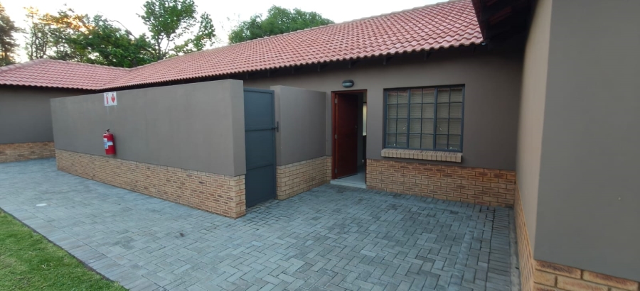 3 Bedroom Property for Sale in Waterkloof East North West